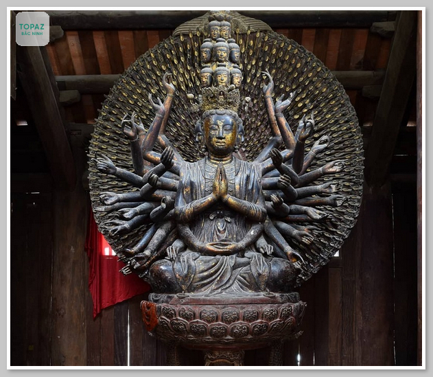 Hình ảnh tượng Quan Âm nghìn mắt nghìn tay tại chùa Bút Tháp 