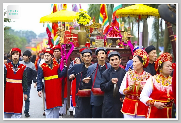 Hình ảnh lễ hội Chùa Dâu tấp nập người đến tham quan ở Bắc Ninh 