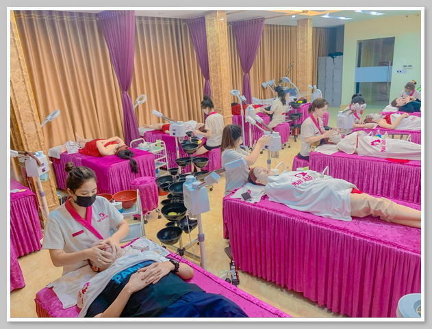 Mai Anh Spa thường xuyên đông khách vào dịp cuối tuần 