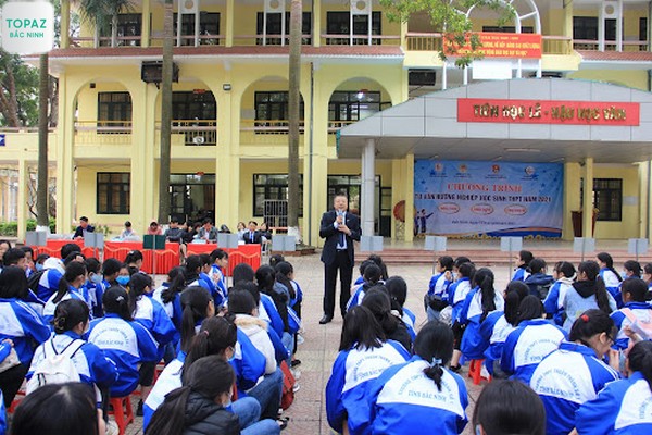 Trường Cao đẳng Cơ điện và Xây dựng Bắc Ninh đặt mục tiêu đào tạo những sinh viên không chỉ giỏi về lý thuyết mà còn có khả năng áp dụng kiến thức vào thực tế