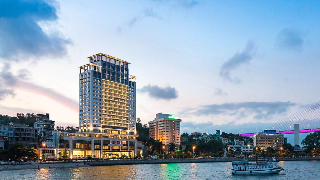 Wyndham Legend Halong