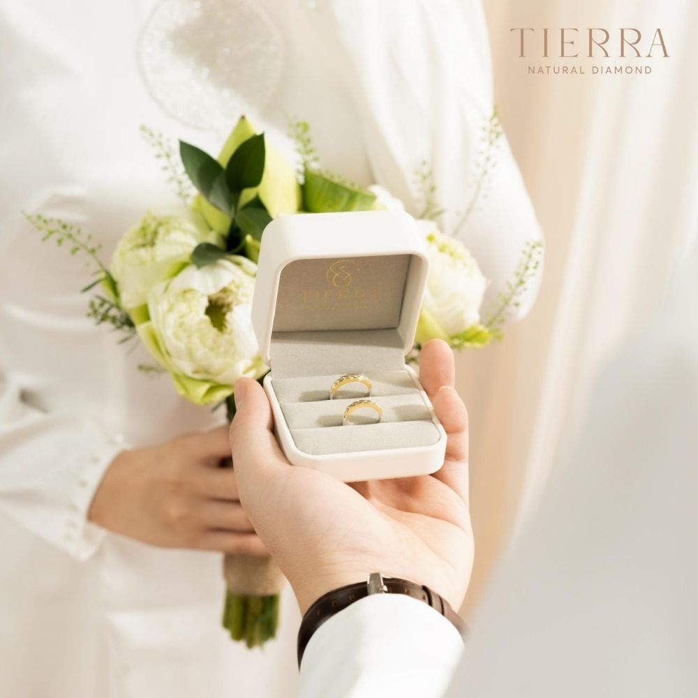 lưu ý khi đeo nhẫn cưới